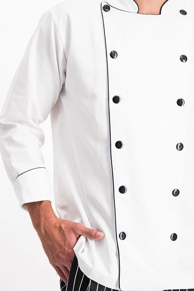 Filipina Chef con Vivos Negros